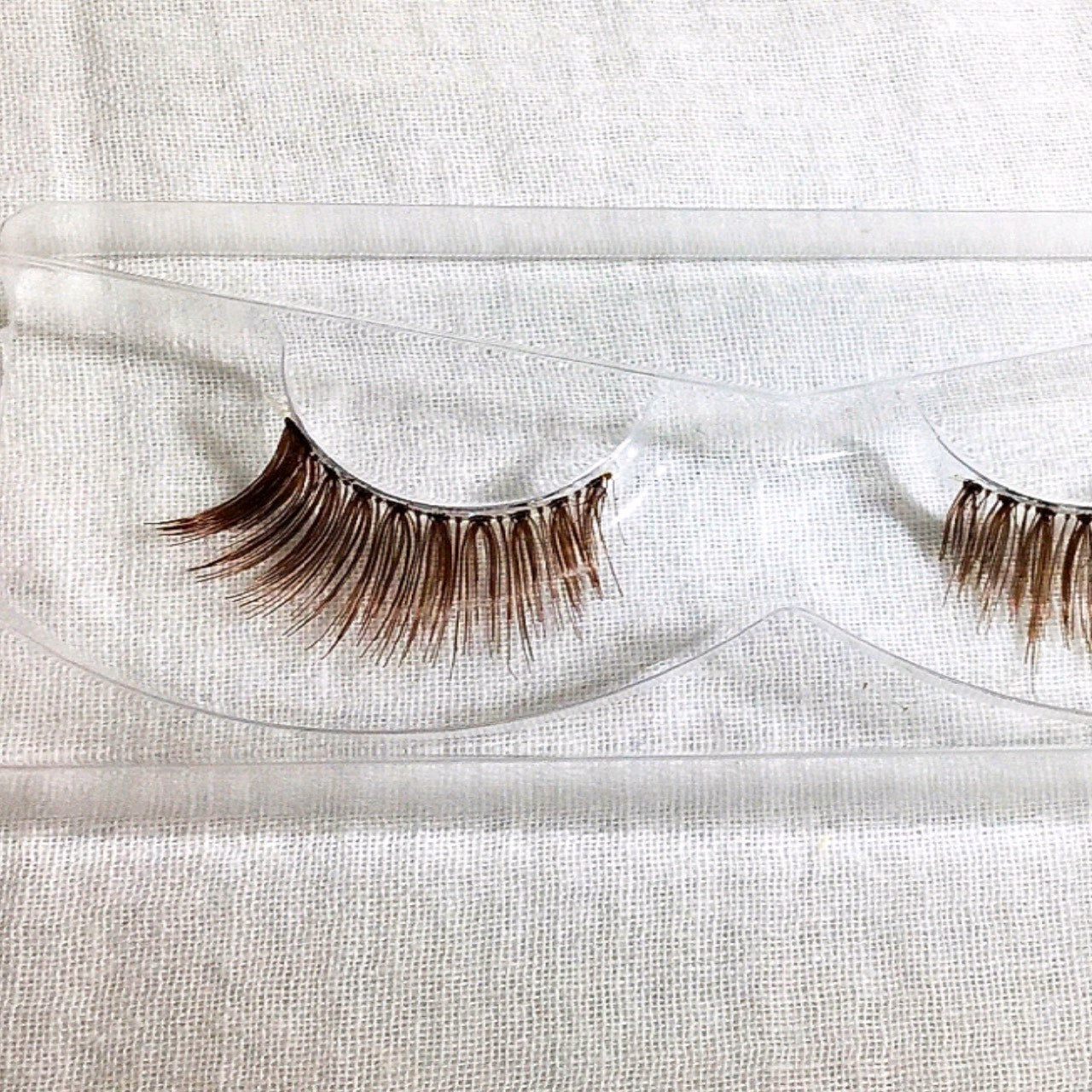 LONG & WISPY BROWN FALSE EYELASHES “Pink” 2 pairs